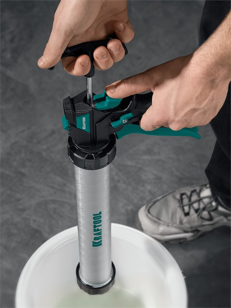 KRAFTOOL ULTRA 310 мл, прямой забор, регулировка силы давления, вариативная антикапельная система, закрытый пистолет для герметика (06677-31) zb  06677-31