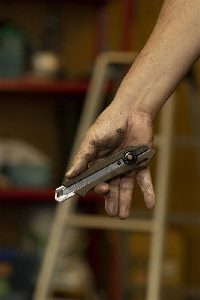 OLFA WOOD-PP Models 18 мм, с сегментированным лезвием, нож (OL-WD-L) zb  ol-wd-l