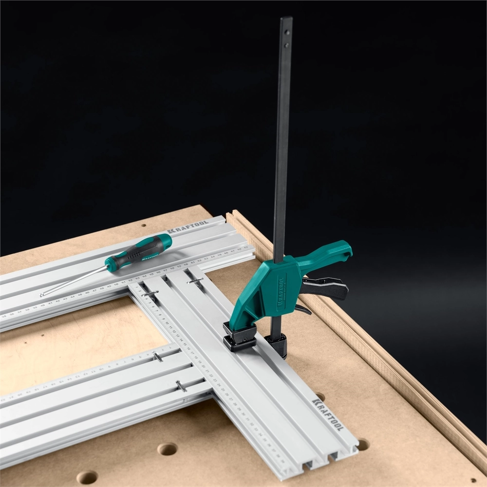 KRAFTOOL KRAFTFLEX GDH-300/60 в отверстия 20 мм, вертикальная быстрозажимная струбцина пистолетного типа (32801) zb  32801